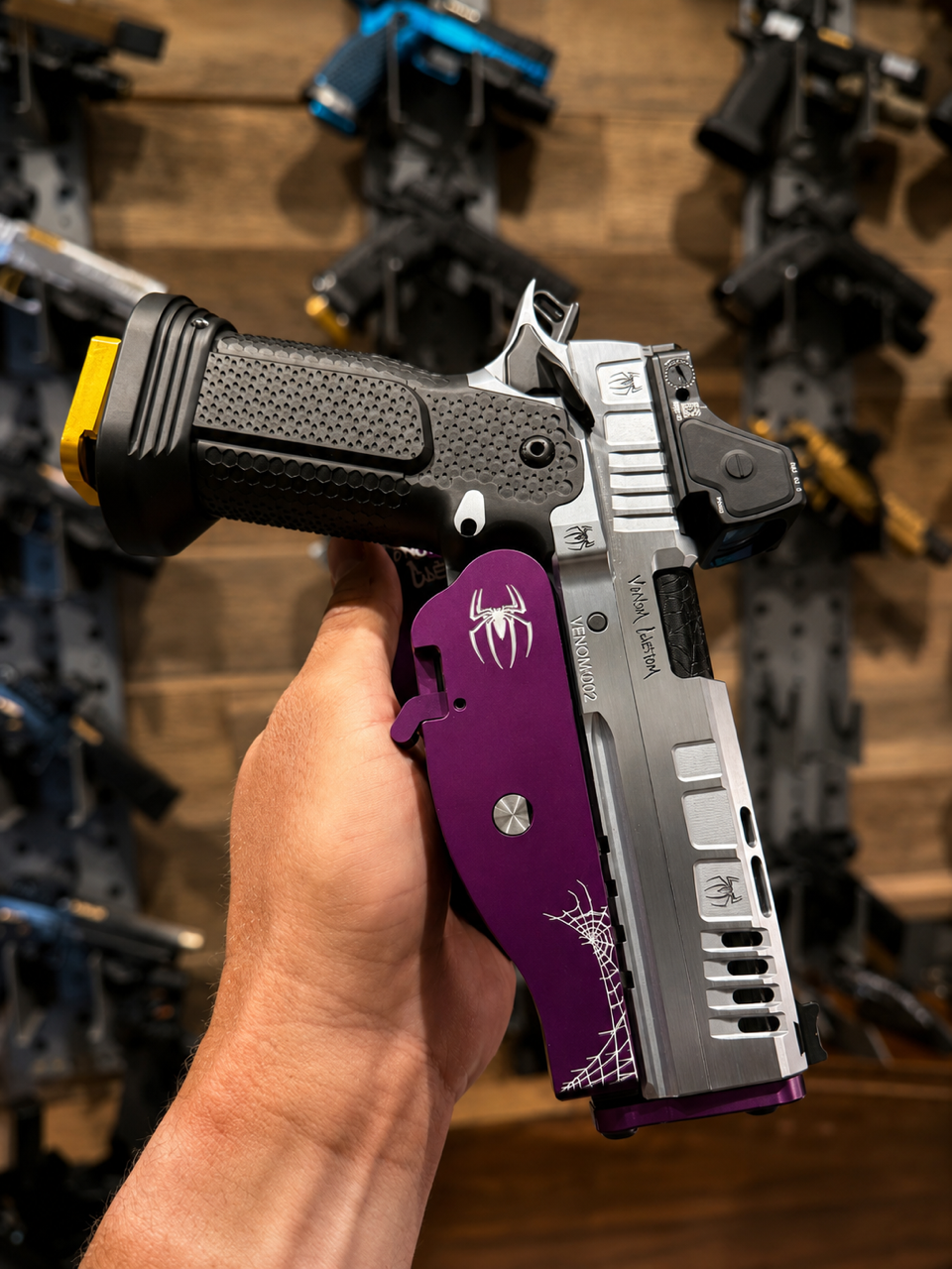 Silver & Red Open Gun by Venom Custom