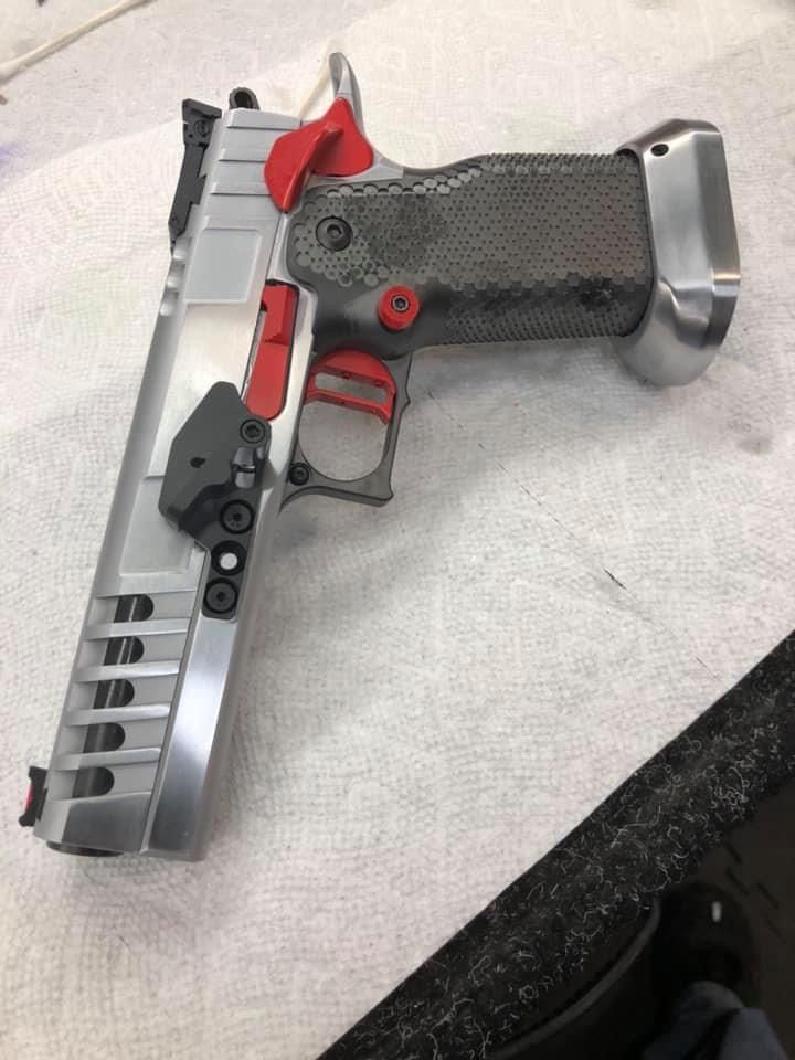 Silver & Gold Shop Build by Venom Custom